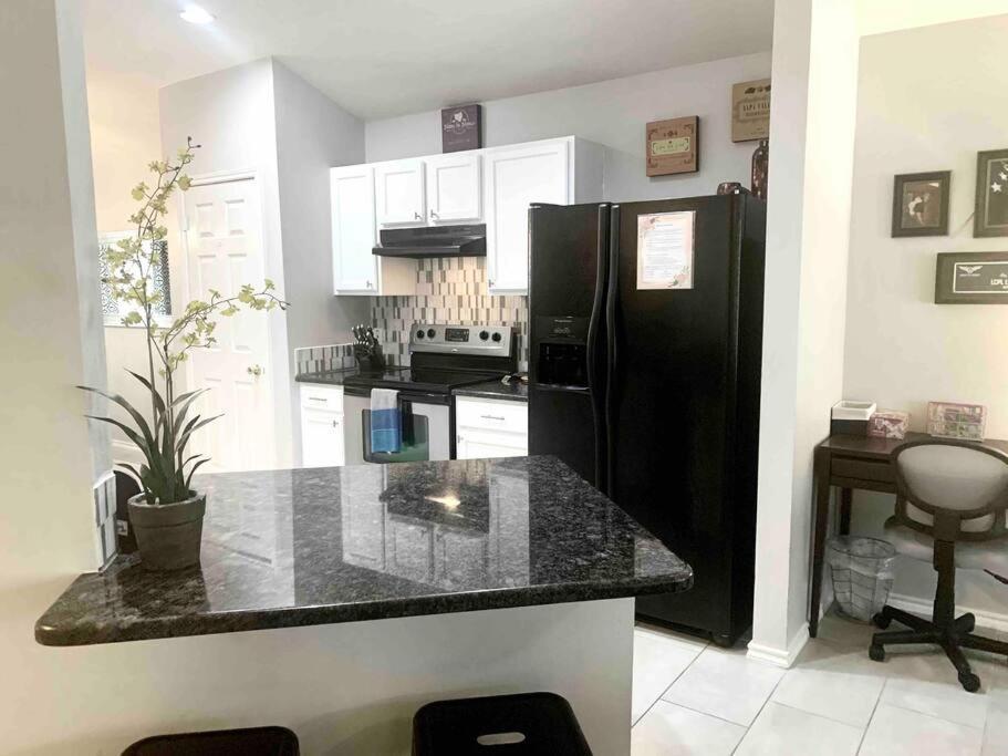 Modern Updates - Great Location - King Bed- Bmt 샌안토니오 외부 사진