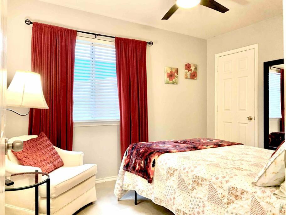 Modern Updates - Great Location - King Bed- Bmt 샌안토니오 외부 사진